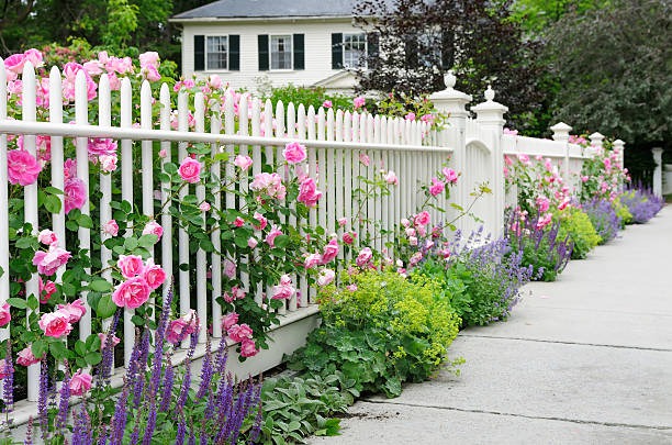 Selecting a Dependable Fence Contractor: Essential Questions to Ask First